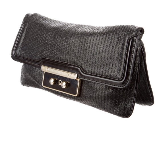 💕HP💕Stella McCartney black faux leather and gold clutch - Picture 3 of 16